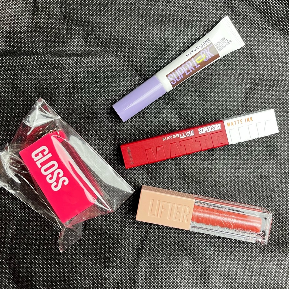Maybelline Lip Gloss Beauty Bundle 💋